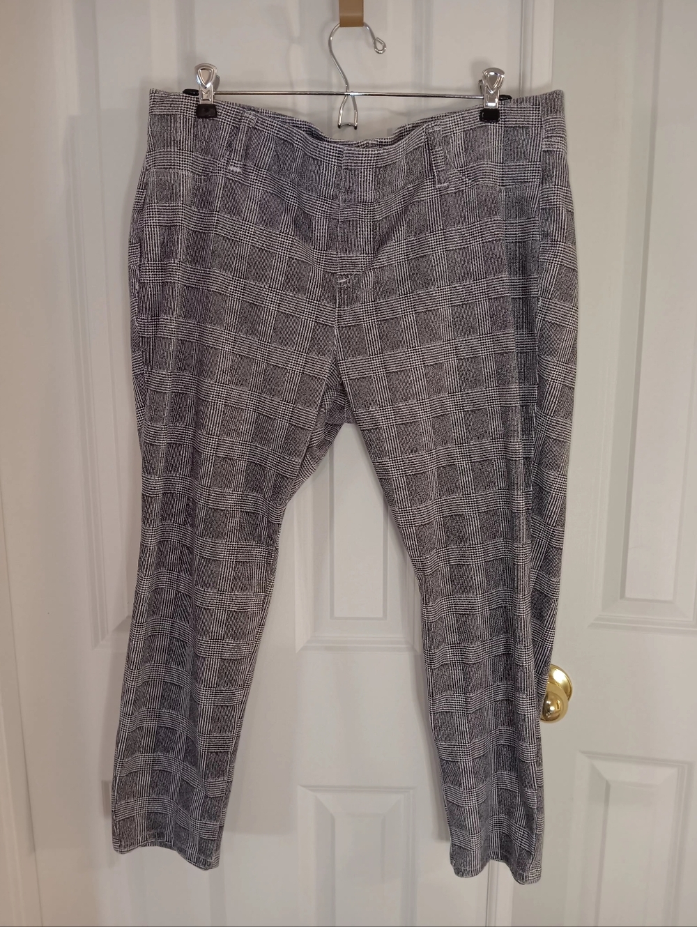 Amazon Essentials Women's Gray Glen Plaid Dress Pants